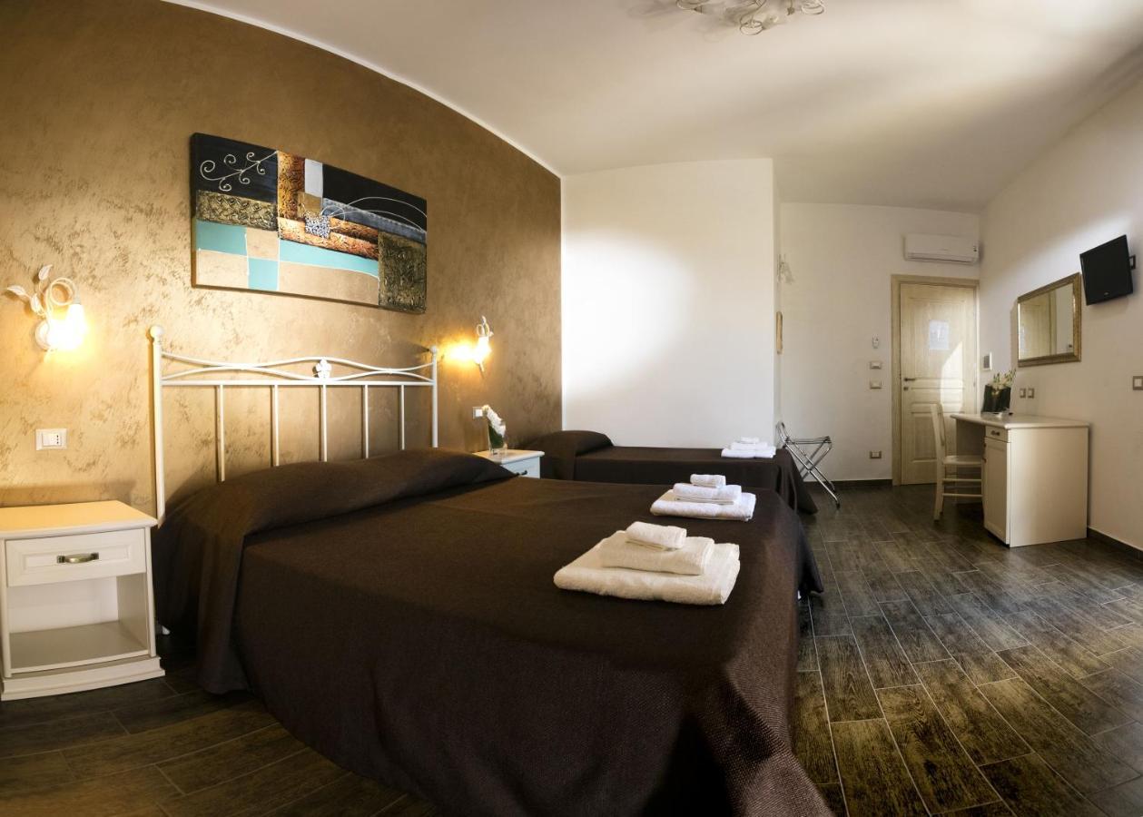 Triskell Camere & Relax Castelluzzo Bagian luar foto