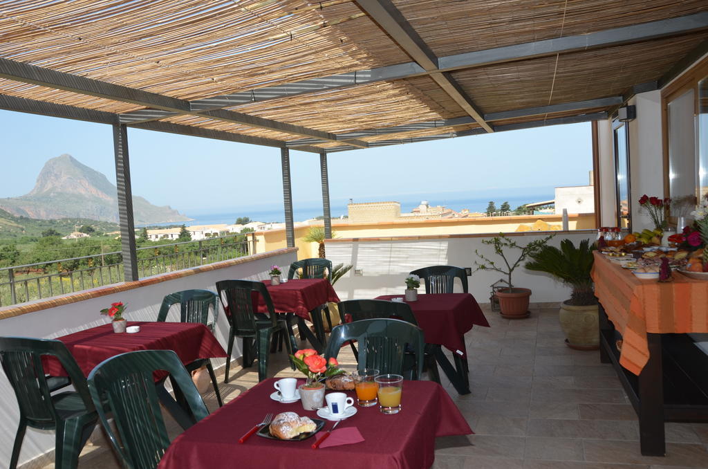 Triskell Camere & Relax Castelluzzo Bagian luar foto