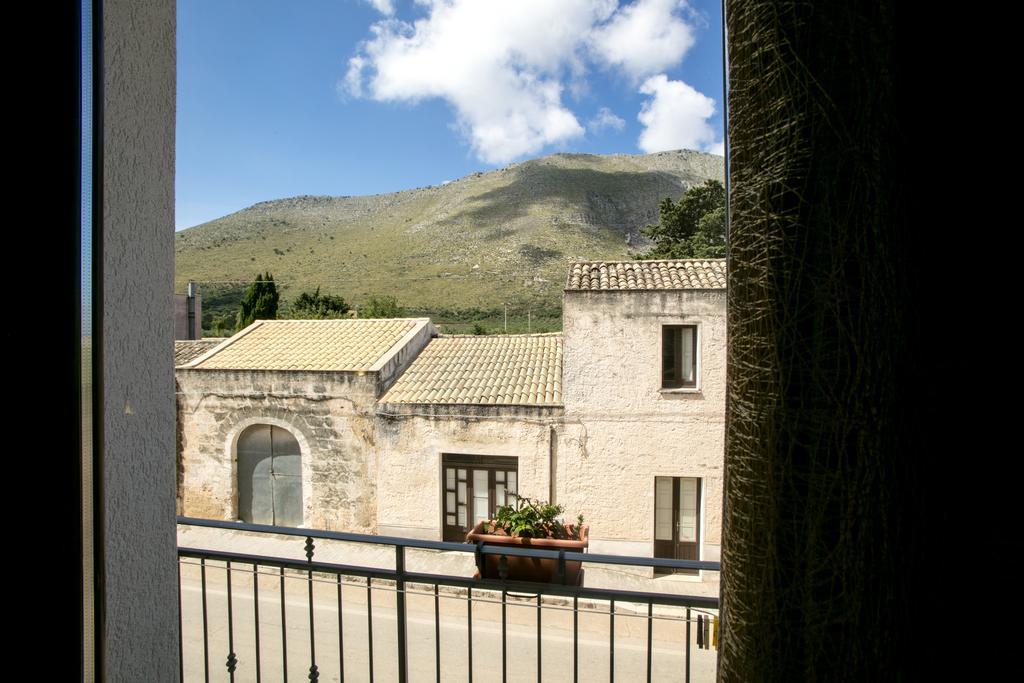 Triskell Camere & Relax Castelluzzo Bagian luar foto