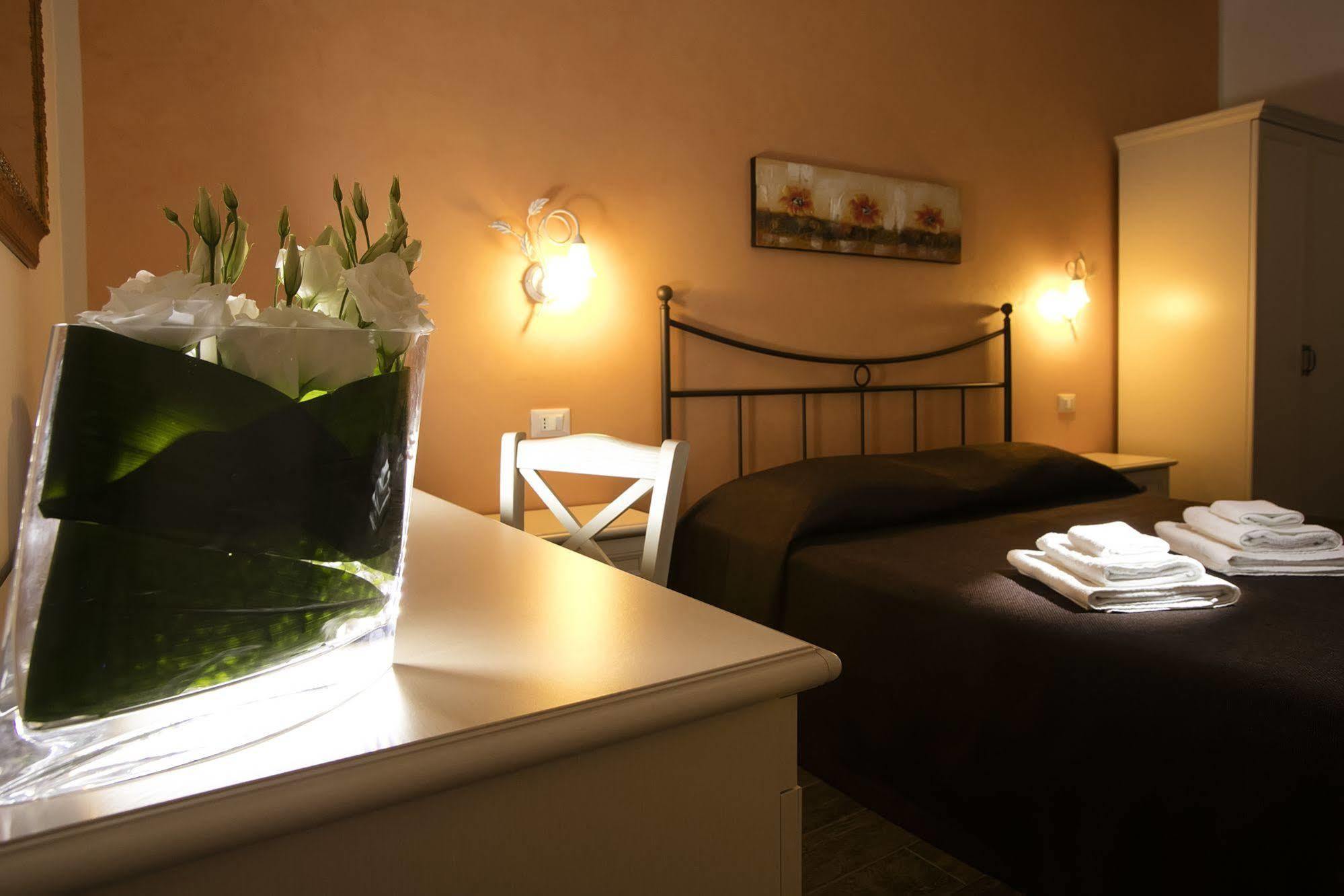 Triskell Camere & Relax Castelluzzo Bagian luar foto